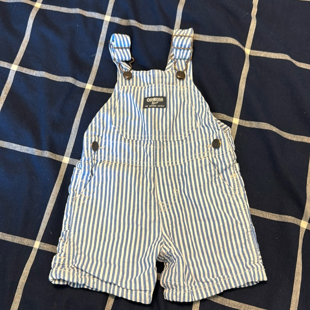 GUC Osh Kosh Seersucker shortall 9 months